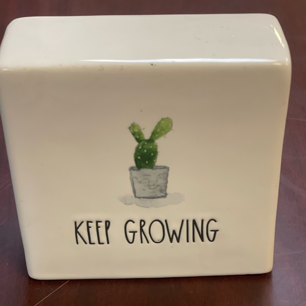 RAE DUNN “Keep Growing” Accent Piece